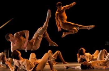 Ballet de Londrina é atração especial nesta quarta-feira (26). 