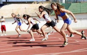 Festival de atletismo é destinado a procura de novos talentos. 
