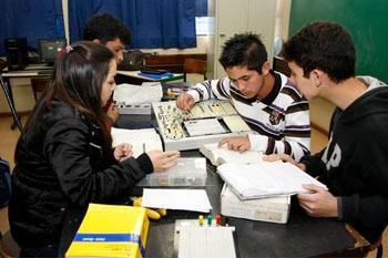 Inscrições para cursos técnicos da rede estadual serão em maio. Veja lista de cursos. 