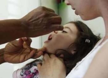 Campanha de vacinação contra paralisia infantil e sarampo prosseguem até 28 de novembro Campanha de vacinação contra paralisia infantil e sarampo prosseguem até 28 de novembro