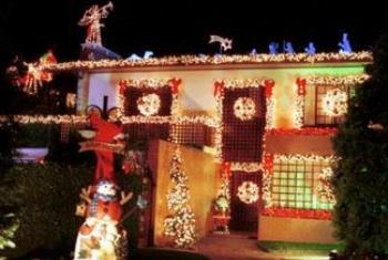 Veja como evitar problemas ao instalar a decoração de Natal 