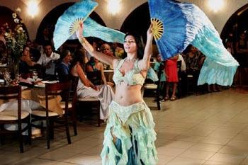 Apresentação de dança do ventre é atração neste domingo (1) 