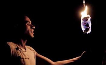 Espetáculo ''Florescerro'' é atração no Teatro Barracão 