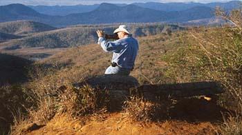 Indicado ao Oscar, documentário  sobre Sebastião Salgado estreia nesta quinta-feira (16) em Maringá  