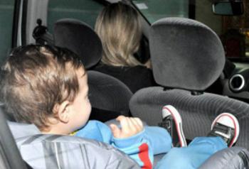 Cadeirinha para crianças em transporte escolar será obrigatória 