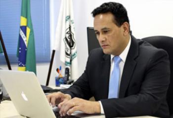 Polícia alerta para proteção contra crimes na internet 