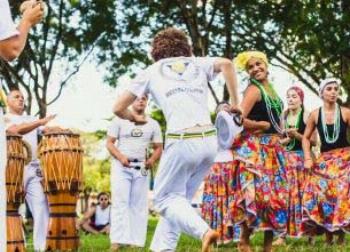 Danças e ritmos afro-brasileiros são destaque no Teatro Reviver 