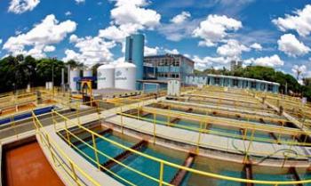 Calor faz maringaenses consumirem 13 milhões de litros de água a mais por dia Calor faz maringaenses consumirem 13 milhões de litros de água a mais por dia