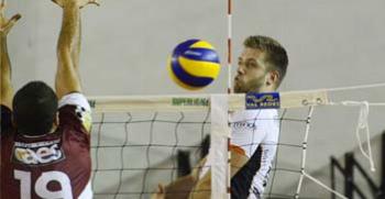 Equipe maringaense conquista a primeira vitória na Superliga 2015/2016 
