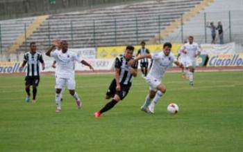 Maringá FC leva gol aos 44 minutos do segundo tempo e deixa escapar um ponto diante do Paraná 