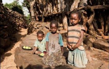 Exposição “Wauk” reúne fotos que retratam países em vulnerabilidade social 