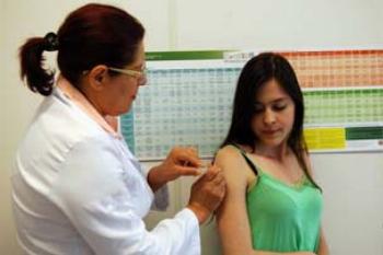 Vacina contra HPV está disponível para meninas de 9 a 13 anos 