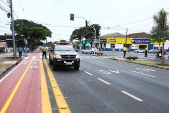 Agentes orientam motoristas em trecho revitalizado na 19 de dezembro 