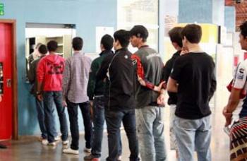 Prazo para alistamento de jovens termina nesta quinta-feira (30) 