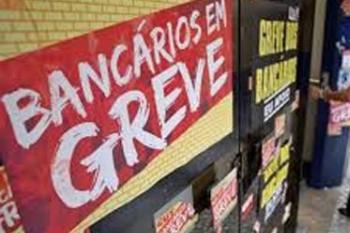 Procon-PR orienta consumidores sobre greve dos bancários Procon-PR orienta consumidores sobre greve dos bancários