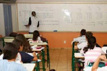 Professores da rede estadual podem repor aulas referentes a 30 de agosto 