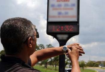 Horário de Verão começa neste domingo (16) 