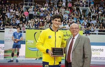 Ex-atleta do Maringá/Uningá/Amavolei é eleito o melhor ponteiro do Sul-Americano Sub-21 