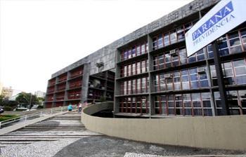 ParanaPrevidência moderniza atendimento e implanta serviço 0800 ParanaPrevidência moderniza atendimento e implanta serviço 0800