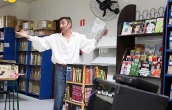 Magicontador francês Eric Chartiot se apresenta nas Bibliotecas Municipais 