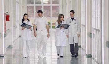 UEM abre 15 novas vagas para médicos em diversas áreas 
