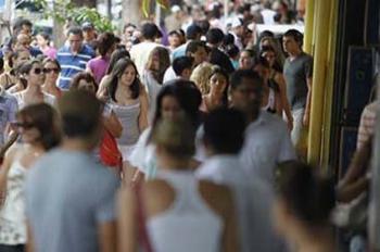 Comércio terá horários diferenciados em fevereiro e março 