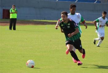 Maringá Futebol Clube goleia a Portuguesa Londrinense fora de casa 