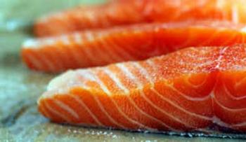 Pesquisa confirma que o salmão é fonte de ômega-3 mesmo criado em cativeiro 