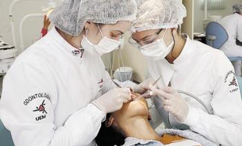 Clínica da UEM abre nova triagem para tratamento odontológico 