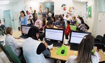 Vacina contra HPV tem faixa etária ampliada para meninos 