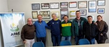 Equipe paralímpica participa de reunião sobre Lei de Cotas na APAE 