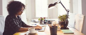 Grandes empresas já adotam trabalhar em home office. Veja as vantagens e as desvantagens 