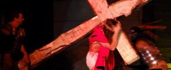 Paixão de Cristo será apresentada dias 28 e 30 de março na praça da Catedral Paixão de Cristo será apresentada dias 28 e 30 de março na praça da Catedral