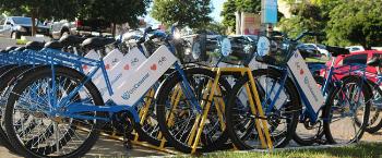 Instituição oferece empréstimo gratuito de bicicleta para alunos 
