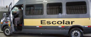 Novo decreto facilita autorização para trabalhar com transporte escolar 