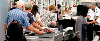 Apreensão de objetos é diária em embarques no aeroporto de Maringá 