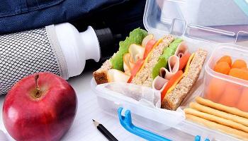 Nutricionista alerta sobre cuidados ao levar marmita para o trabalho 