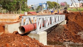 Pontes para acabar com alagamentos estão em fase final de conclusão Pontes para acabar com alagamentos estão em fase final de conclusão