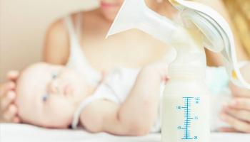 Não existe leite materno fraco: todos são ricos em nutrientes e anticorpos que protegem o bebê 