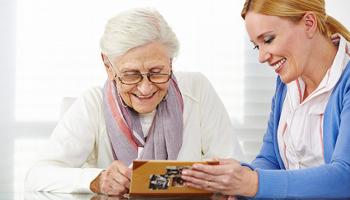 Veja cinco cuidados essenciais para o paciente com Alzheimer 