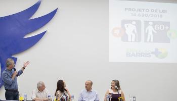 Prefeito sanciona lei que altera símbolo da pessoa idosa em espaços públicos 