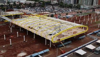 Terminal Intermodal tem 50% das estruturas do mezanino instaladas Terminal Intermodal tem 50% das estruturas do mezanino instaladas