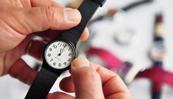 Consumidores de 10 estados e DF deverão atrasar relógio em uma hora neste fim de semana  