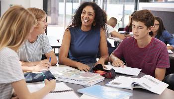 Abertas inscrições para curso de conversação "University English Meetings" 