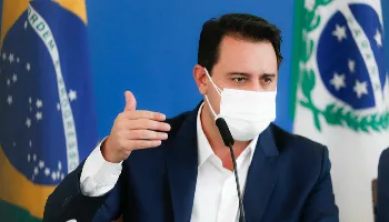 Ratinho Junior anuncia que toda a população adulta do Paraná estará vacinada até setembro 