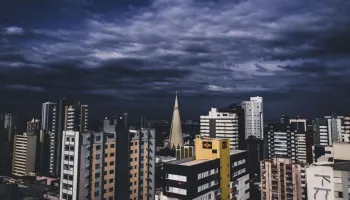 Previsão do tempo aponta 90% de chance de chuva a partir desta terça-feira (13) em Maringá 