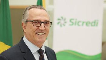 Wellington Ferreira, da Sicredi União, é escolhido Empresário do Ano Wellington Ferreira, da Sicredi União, é escolhido Empresário do Ano