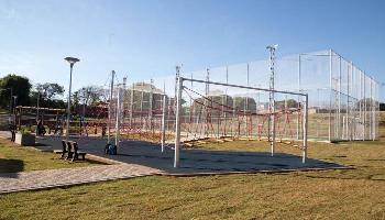 Prefeitura entrega mais uma área de lazer do projeto “Meu Campinho” 