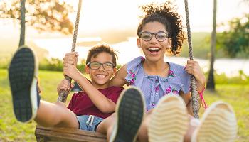 Crianças e adolescentes têm direito à vacina e seus benefícios 