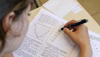 Instituição divulga hoje (17) gabarito provisório do Vestibular de Inverno 